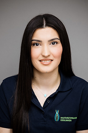 Frau Nasib Adel Shamdin